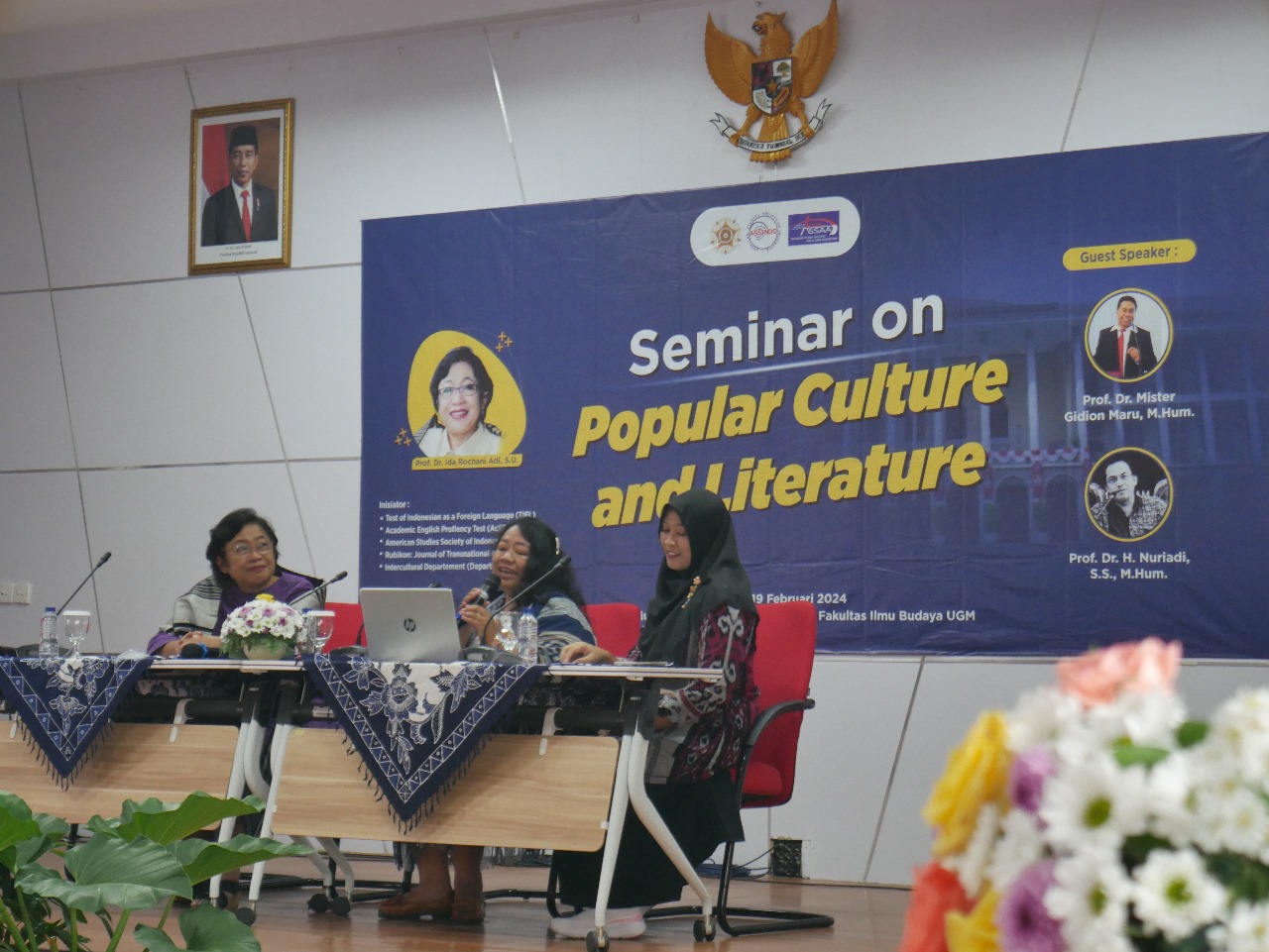 BEDAH BUKU [R]EVOLUSI SASTRA DI ERA DIGITAL – FIB-UGM